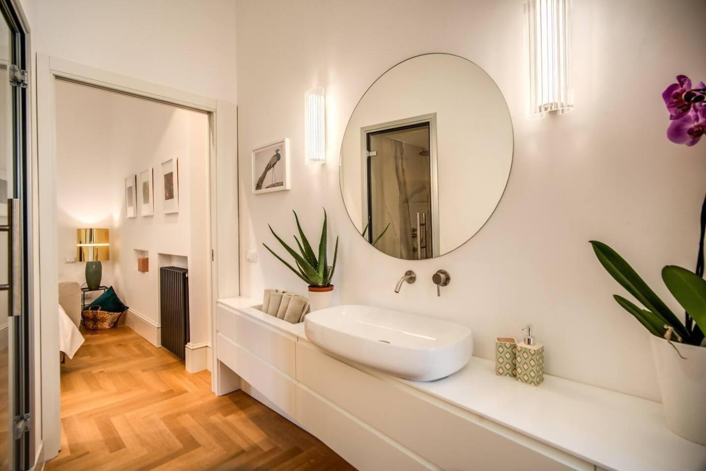 Luxury By Spanish Square Rom