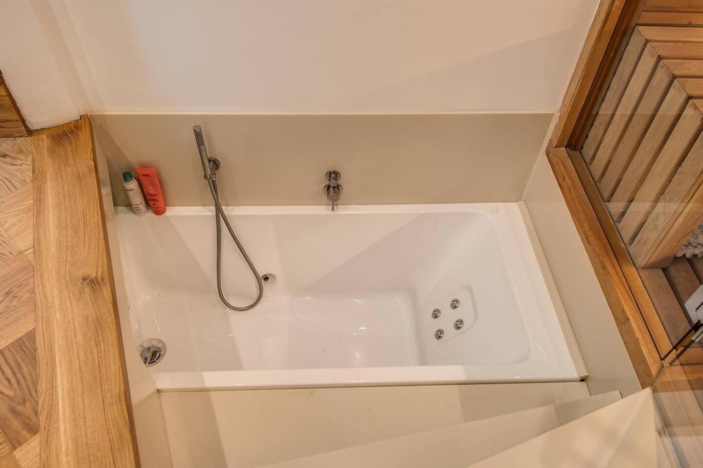 Luxury By Spanish Square Apartamento *